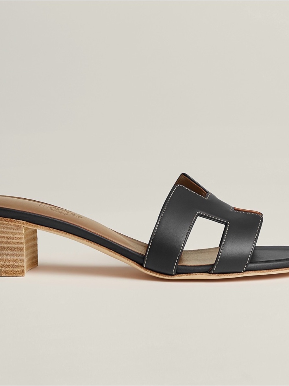 Hermes Black Leather Oasis Sandals - Picture 2 of 9